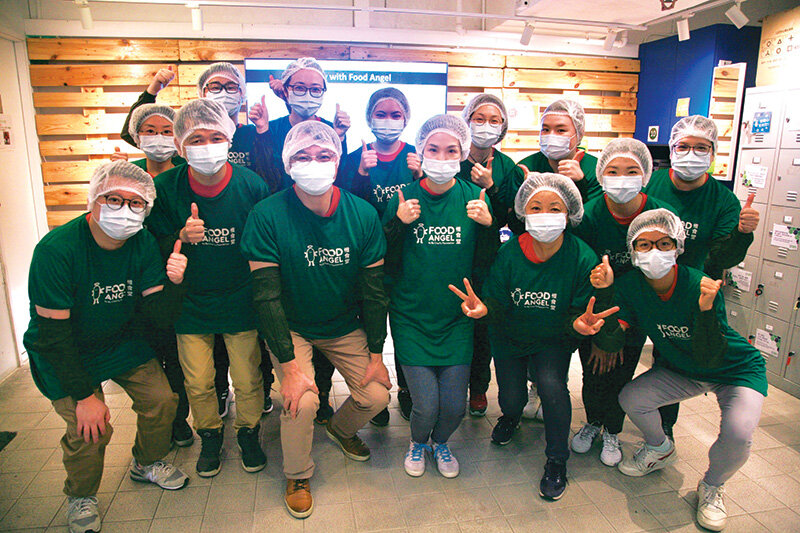 大新保險心繫社會,致力履行企業社會責任,早前以綠色贊助商身份贊助由基督教香港信義會/ 鞍山探索館負責的「植樹在礦山—郊野公園植林優化計劃」;又與惜食堂合辦速凍餐盒製作活動,讓員工體驗餐盒準備工作及了解食物浪費問題。