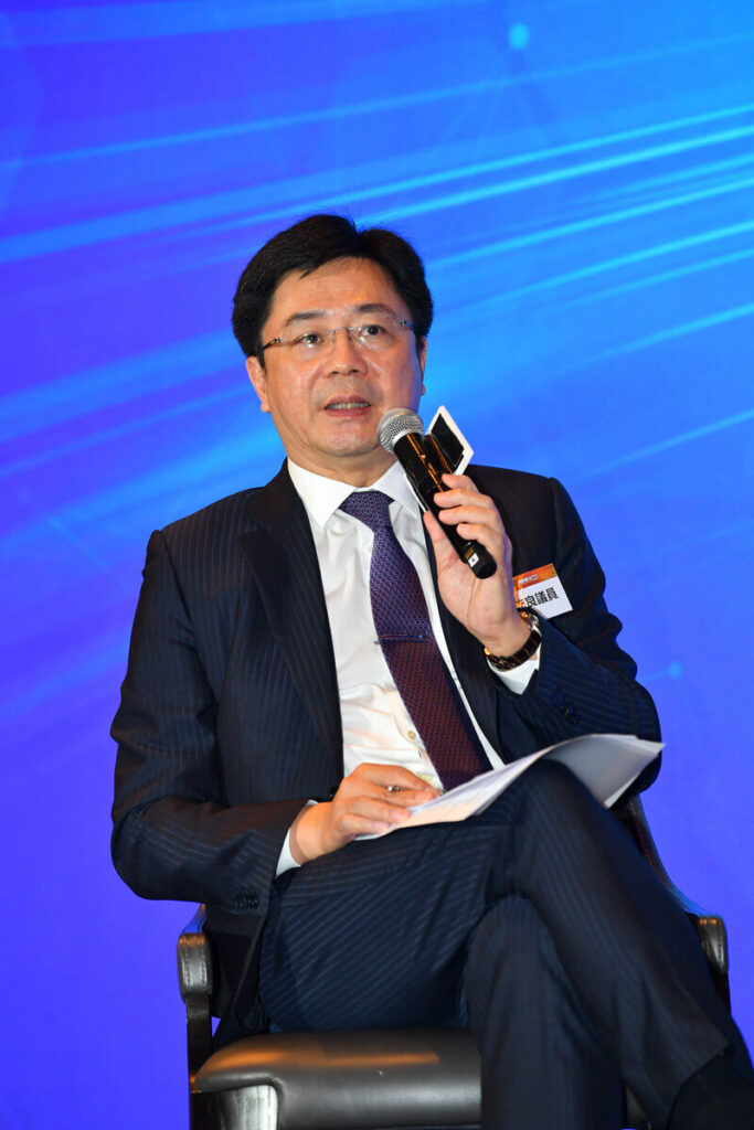 論譠主持:陳沛良議員
